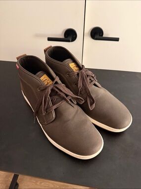 Men's Brand New never worn - last pair.